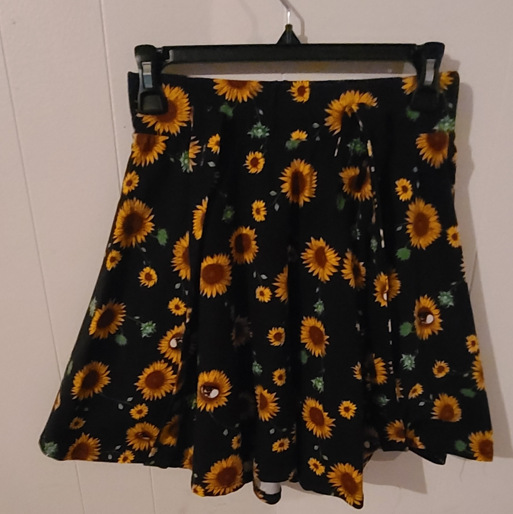 Sunflower and Skulls Suspender skirt